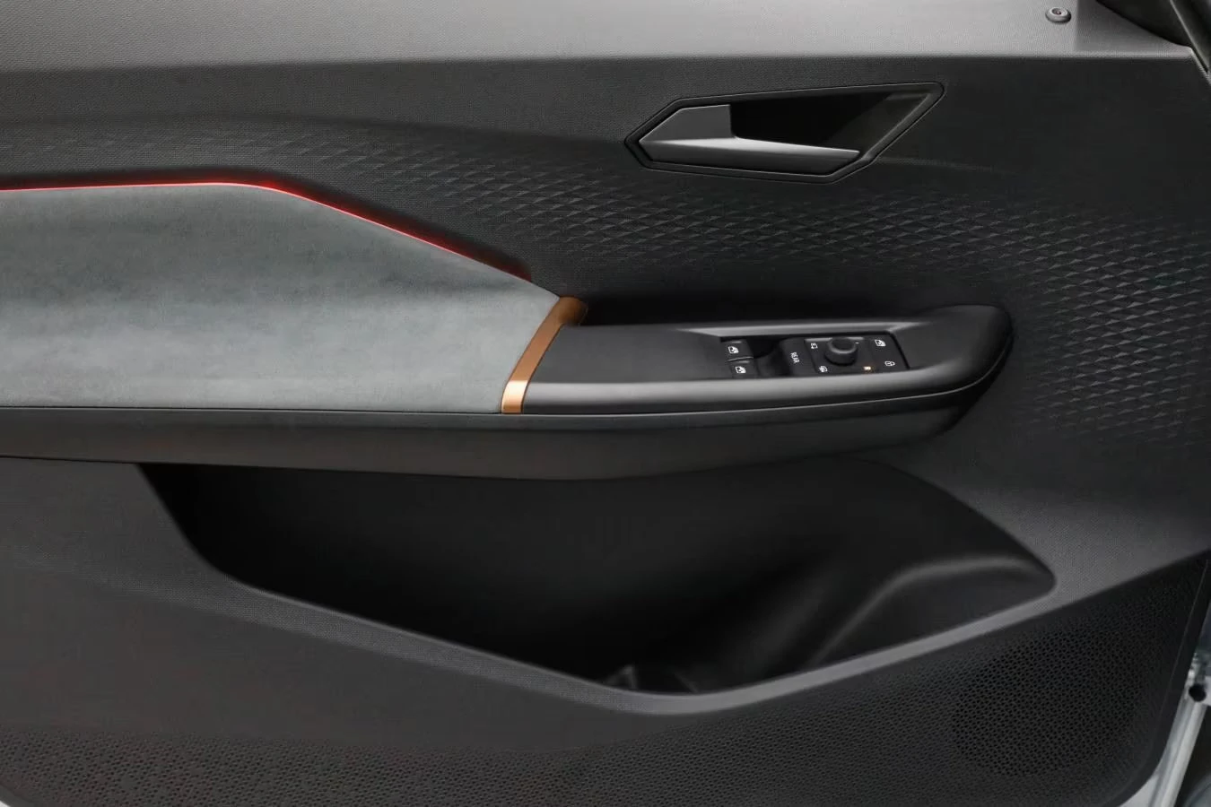 2025 Cupra Born VZ 326HP PANO 360 SENNHEISER MEMO HUD NAVI 777g — 14
