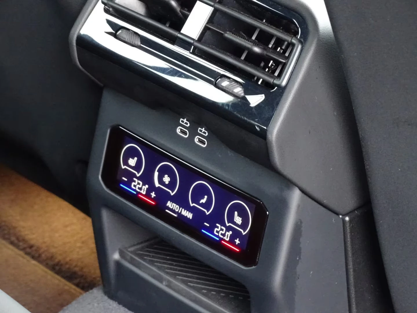 2025 BMW 520 G60 299HP TOURING MSPORT ОБДУХ 360 HUD H&K 979v — 16