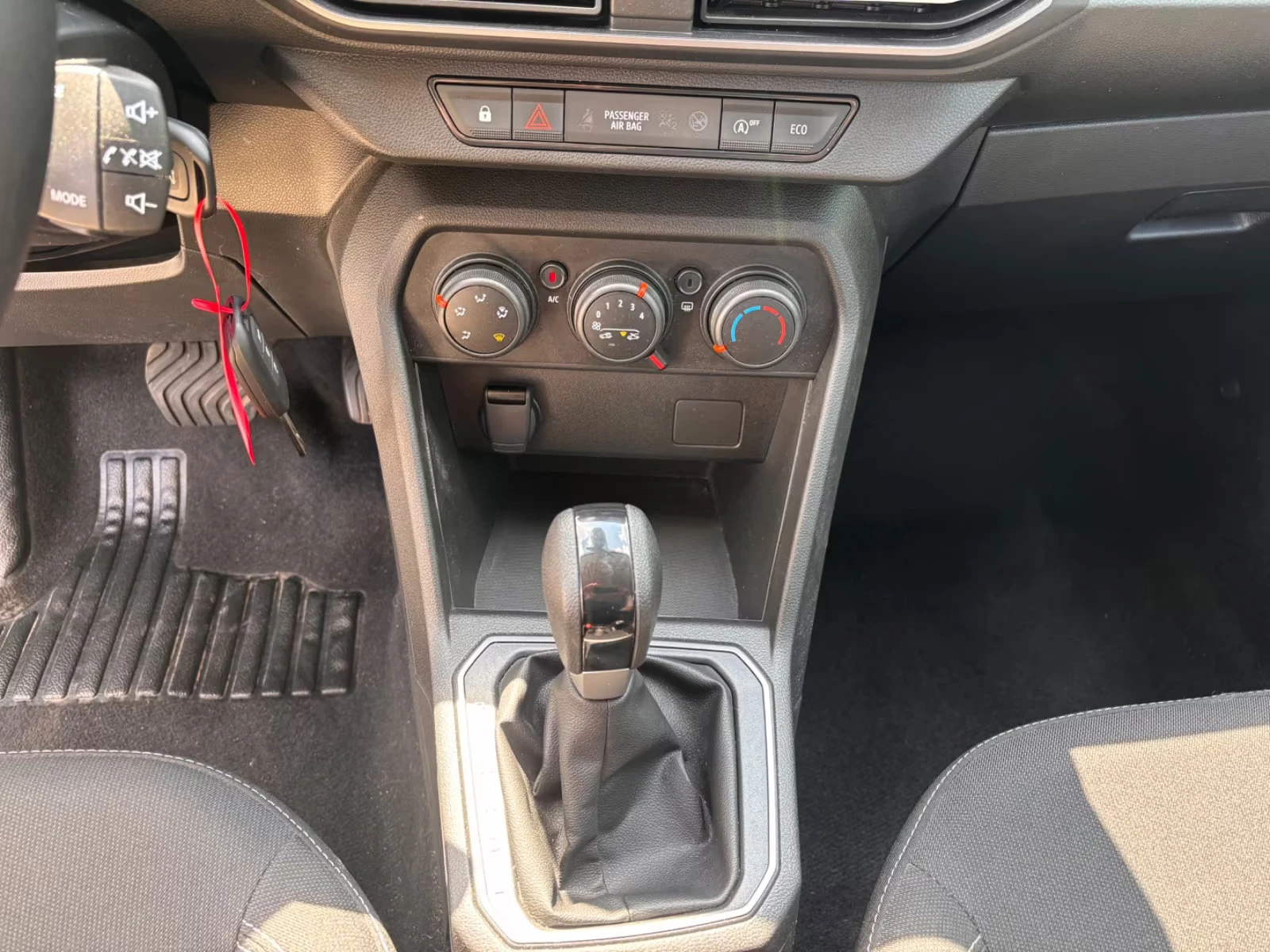 2024 Dacia Sandero TCe90 91HP EXPRESSION AUTOMATIC LED L.ASSIST 826g — 11