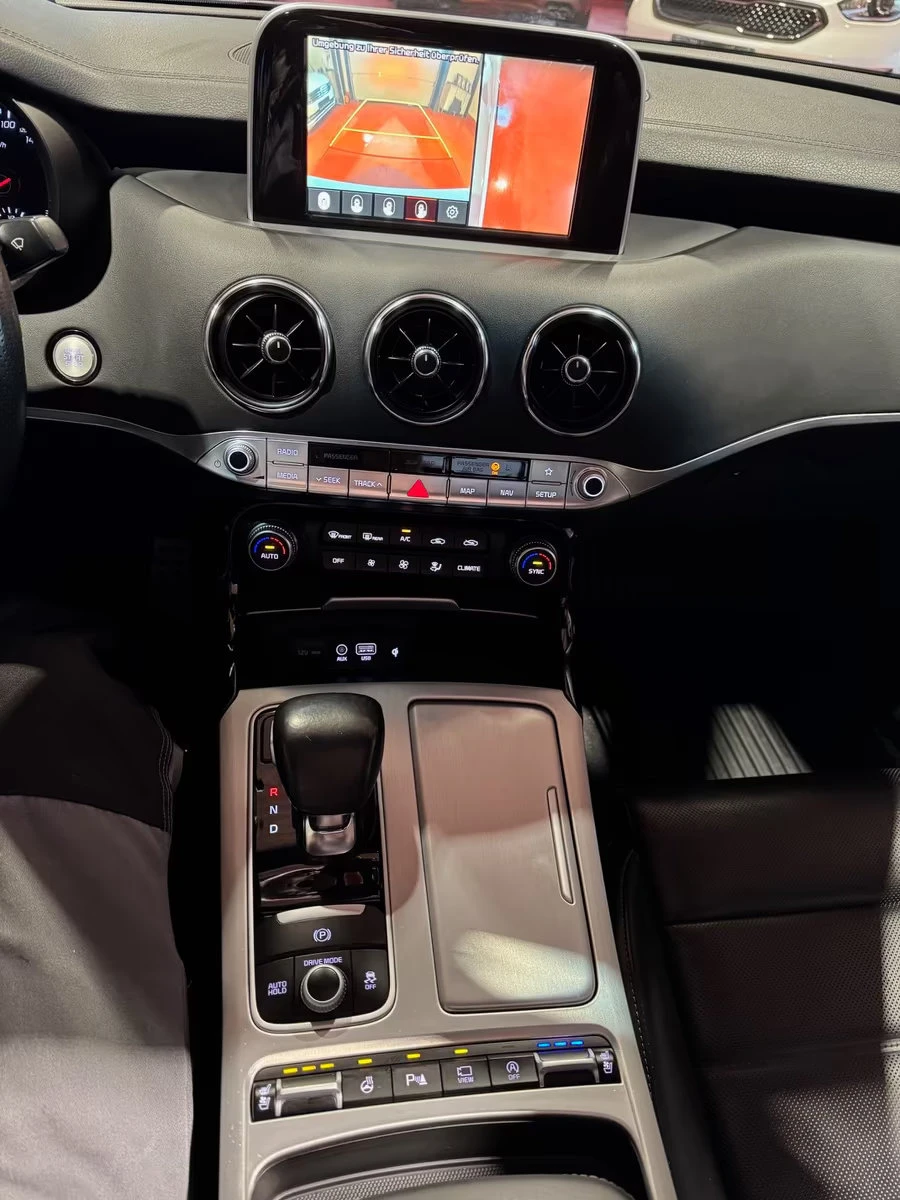 2018 Kia Stinger GT 370HP 4WD PANO H&K CAM BREMBO MEMO HUD LED 834g — 10