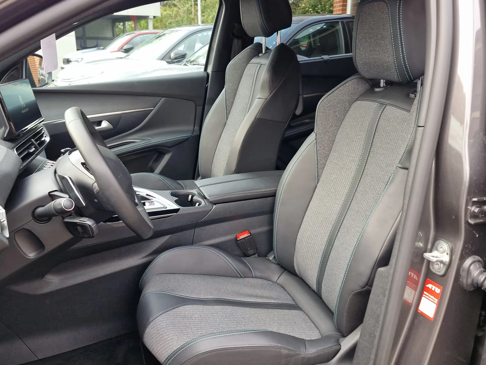 2024 Peugeot 5008 Allure 131HP 360 7SEATS DIGITAL LED ACC 114z — 8
