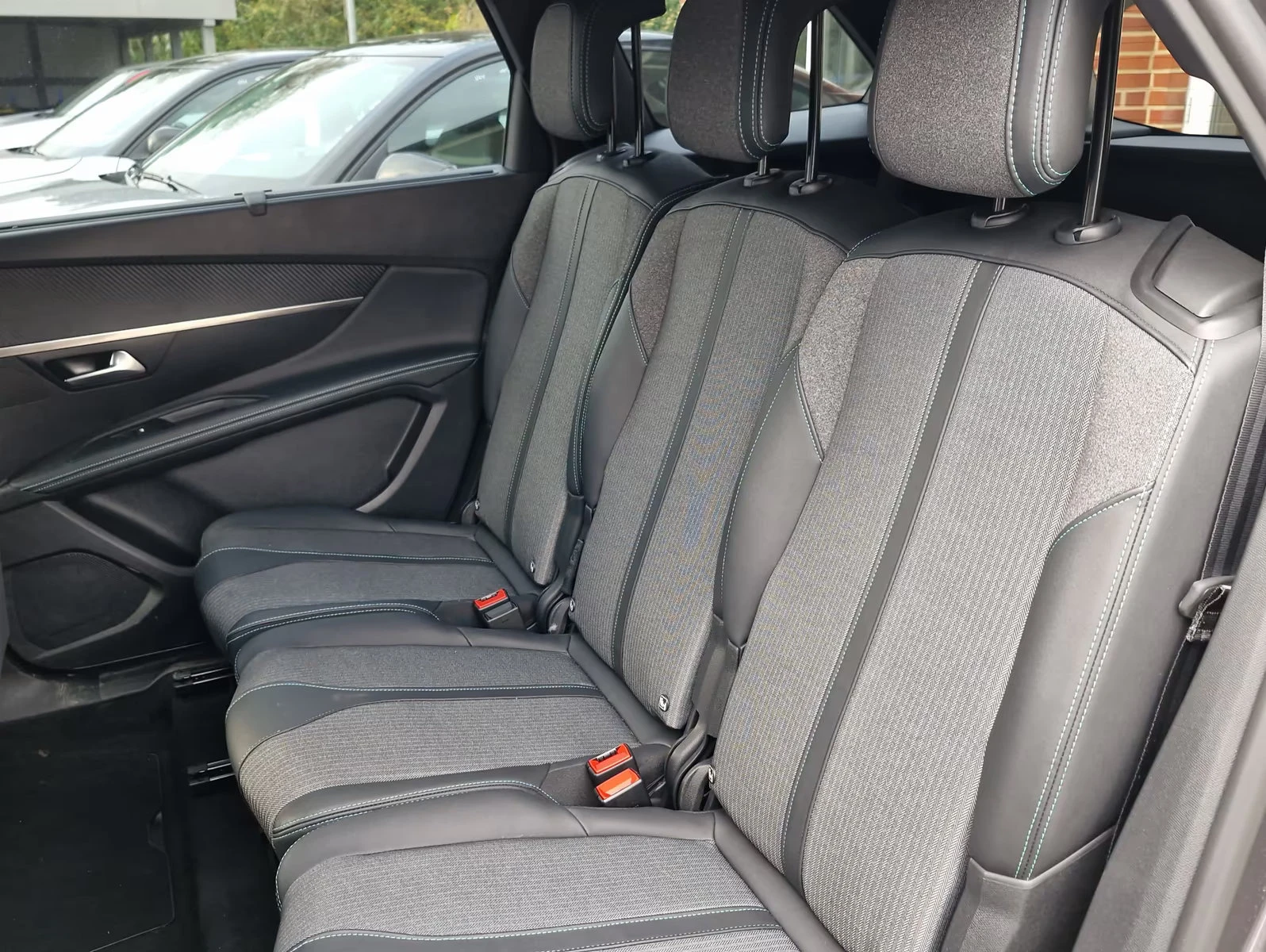 2024 Peugeot 5008 Allure 131HP 360 7SEATS DIGITAL LED ACC 114z — 9