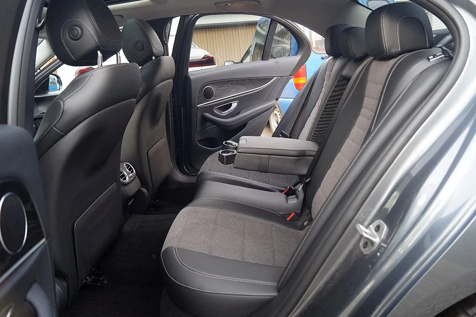 2019 Mercedes-Benz E 220 d 194HP AVANTGARDE NIGHT CAM LED NAVI 883g — 12