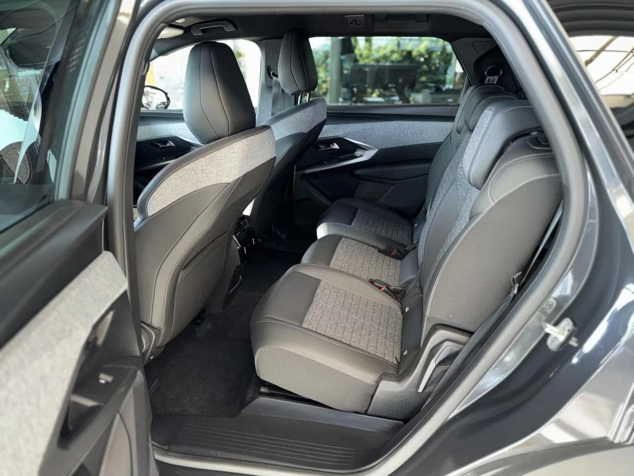 2025 Peugeot 5008 ALLURE 145HP PANO 360 ACC FACELIFT 7SEATS 117z — 15