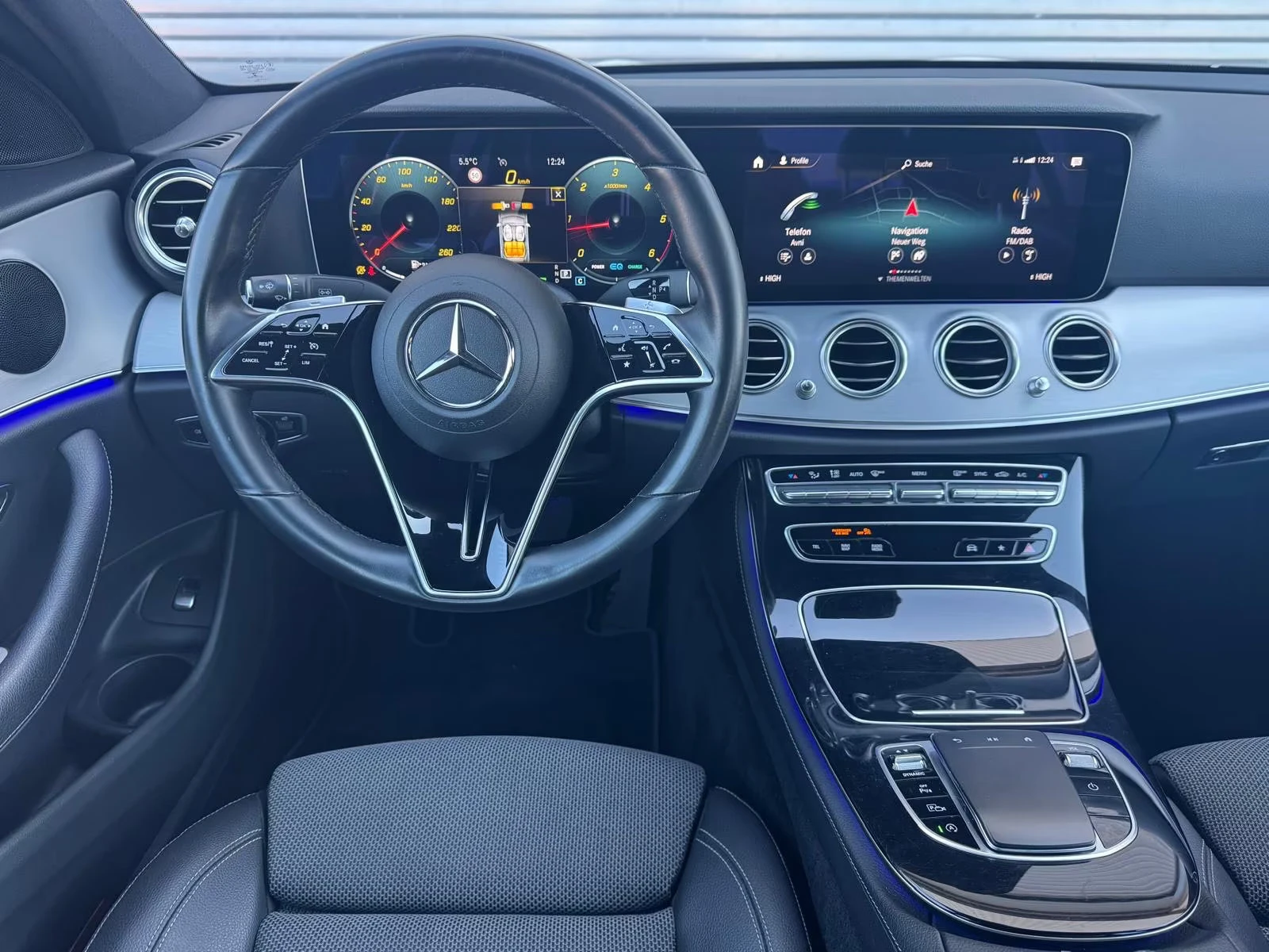 2022 Mercedes-Benz E 220 d AVANTGARDE 200HP CAM LED AHK NAVI CPLAY 948g — 9