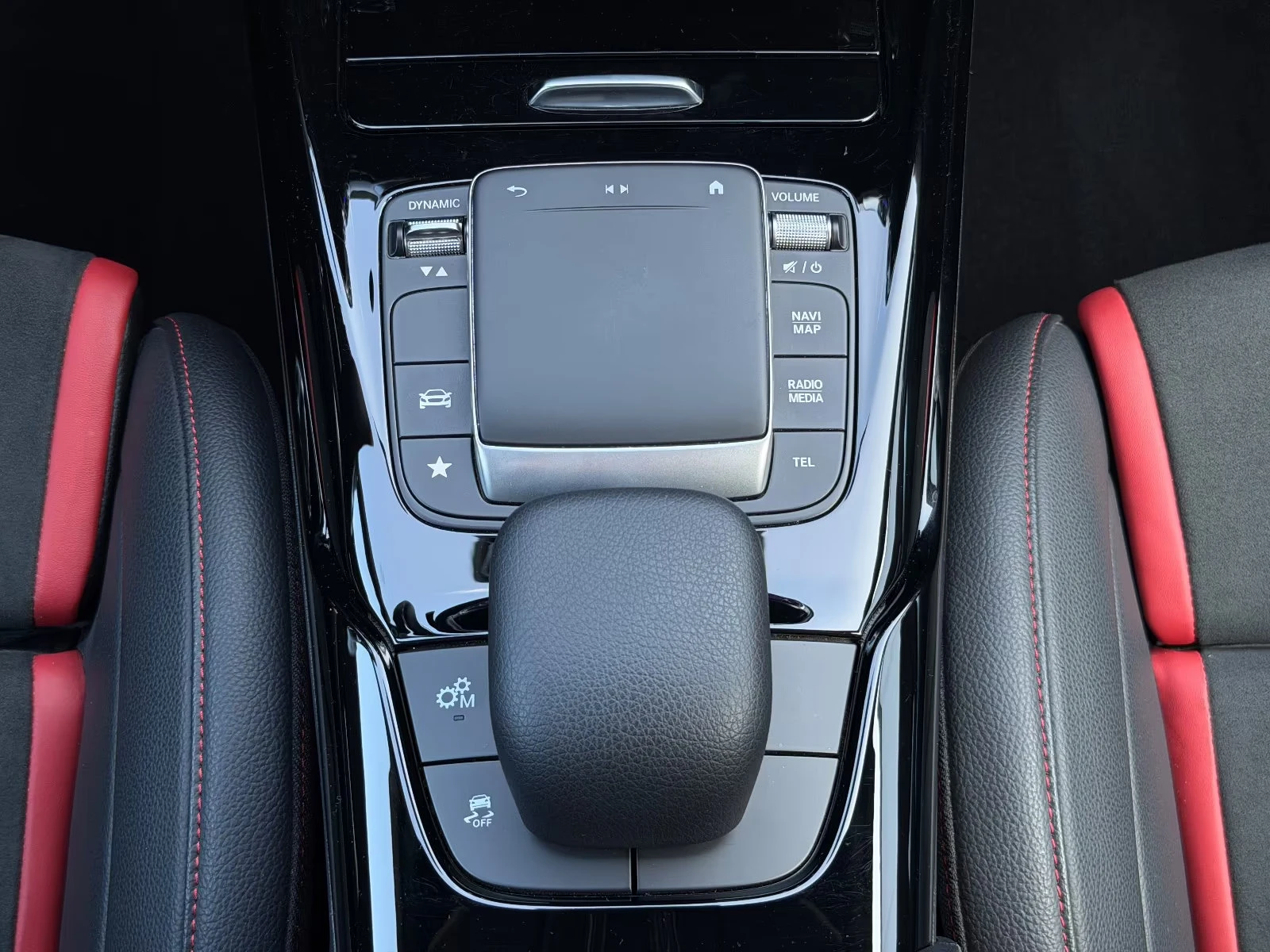 2020 Mercedes-Benz CLA 45 AMG 4MATIC 387HP NIGHT SHOOTING-BRAKE DISTR LED 953g — 14
