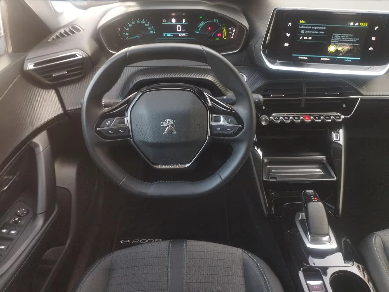 2022 Peugeot 2008 e-ALLURE 136HP LED NAVI CAM 164h — 10