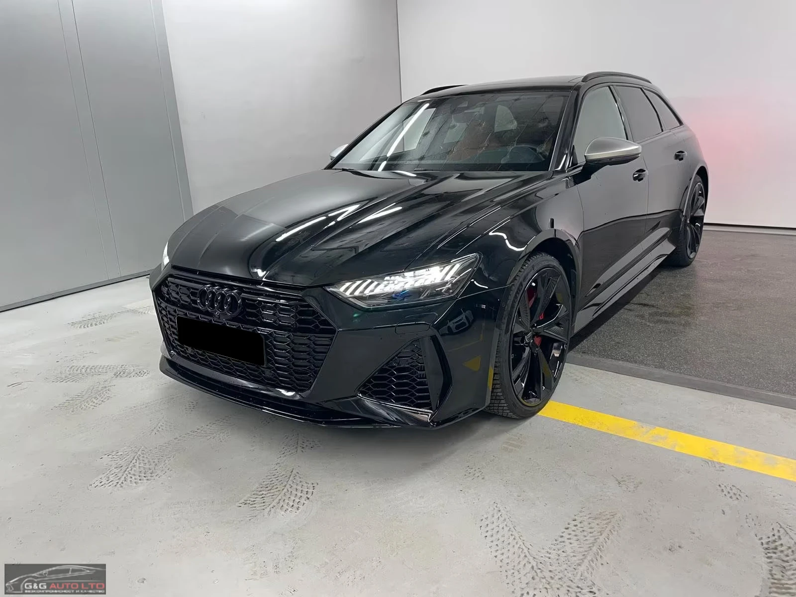 Audi RS6 4.0TFSI 600HP AVANT CERAMIC PANO B&O 360 966g 2024