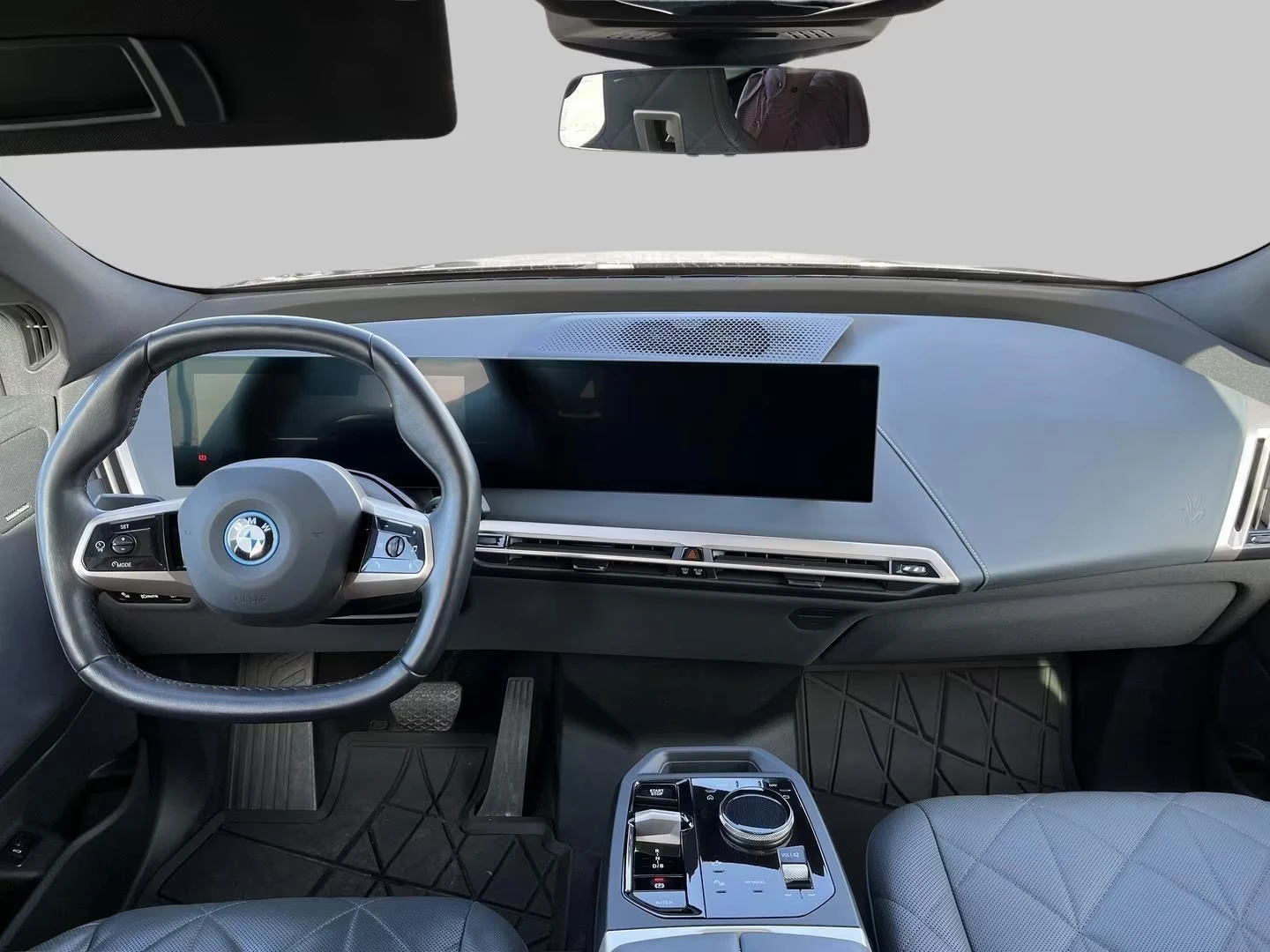 2023 BMW iX 50 523HP SKYLOUNGE PANO LASER 360 171h — 6
