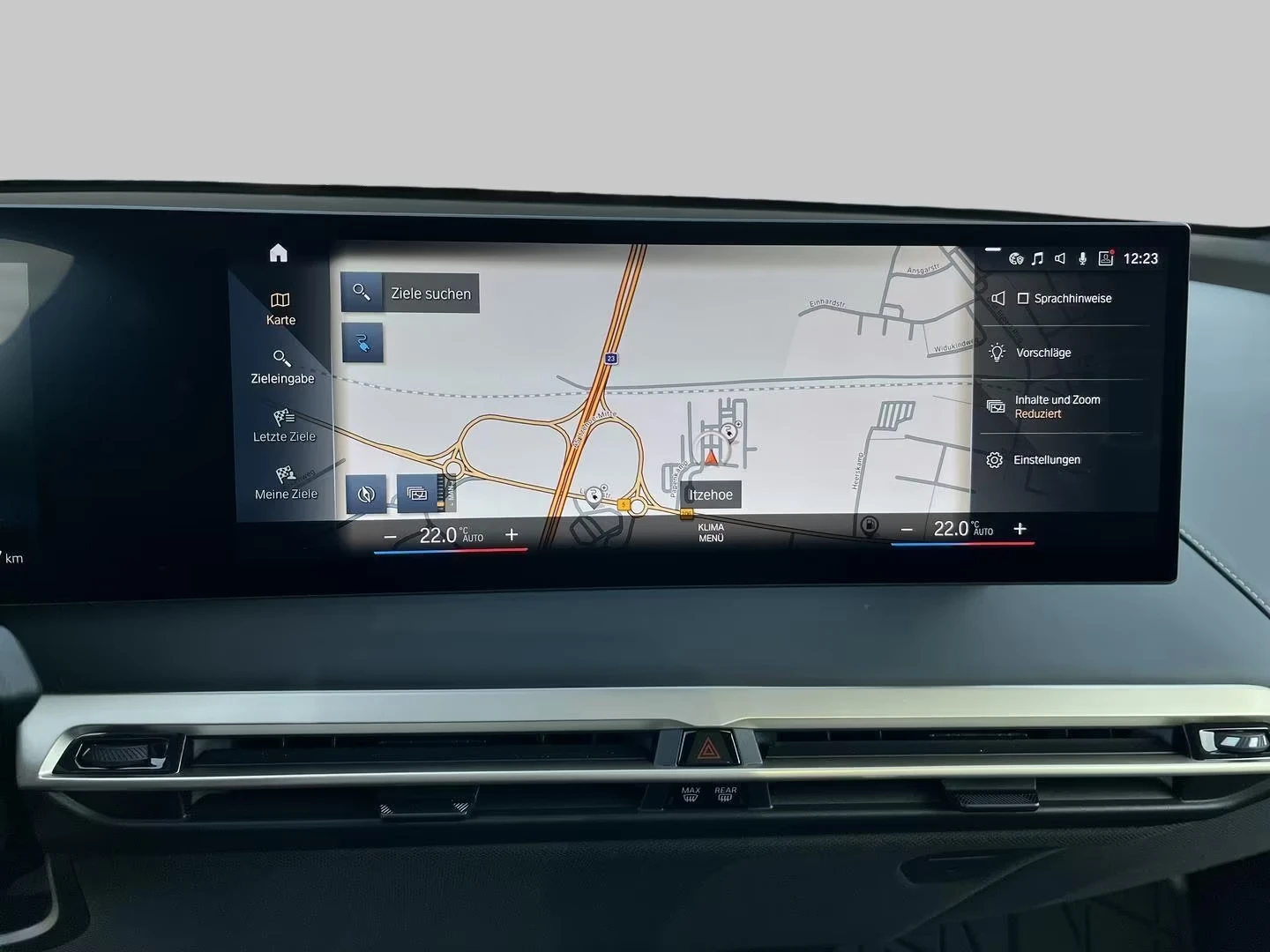 2023 BMW iX 50 523HP SKYLOUNGE PANO LASER 360 171h — 10