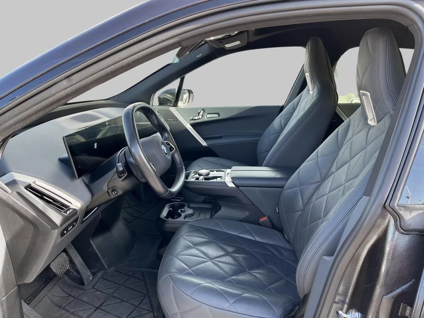 2023 BMW iX 50 523HP SKYLOUNGE PANO LASER 360 171h — 7