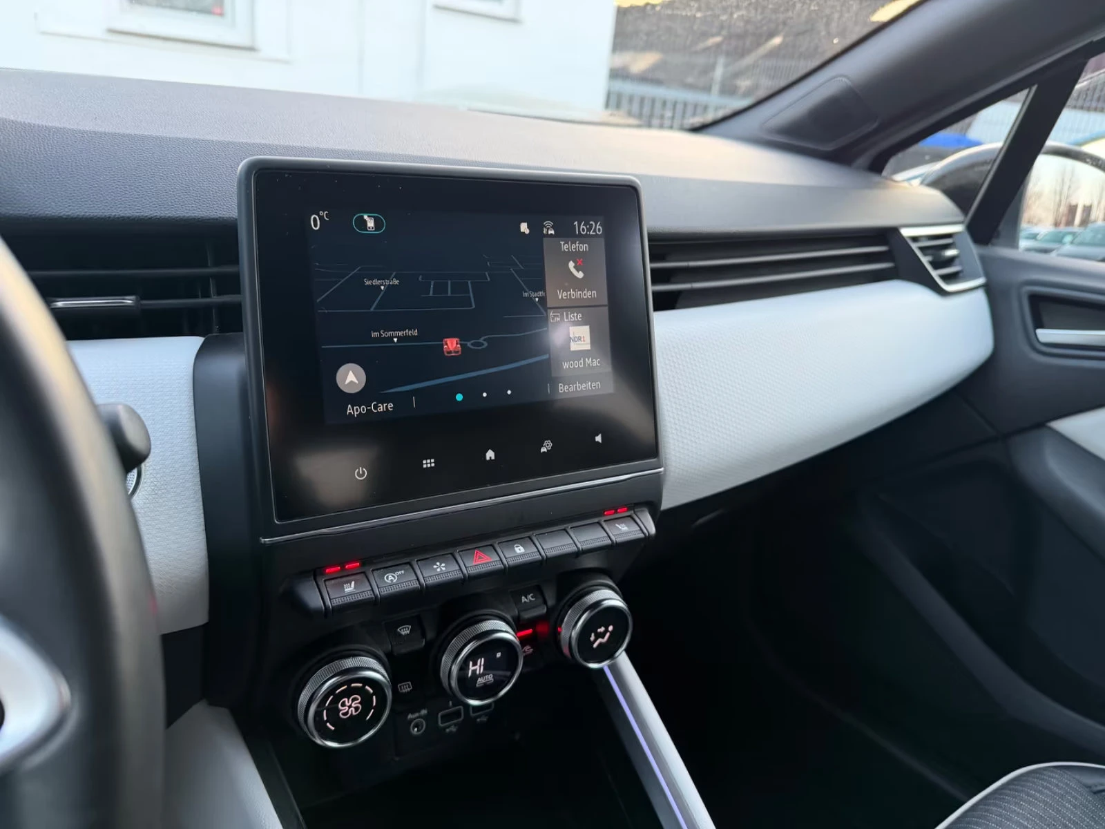 2022 Renault Clio TCe90 91HP V-TECHNO CAM NAVI LED CPLAY 986g — 12