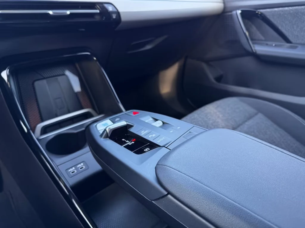 2023 BMW iX1 30 313HP HUD PANO 360 DIGITAL ACC 225z — 12
