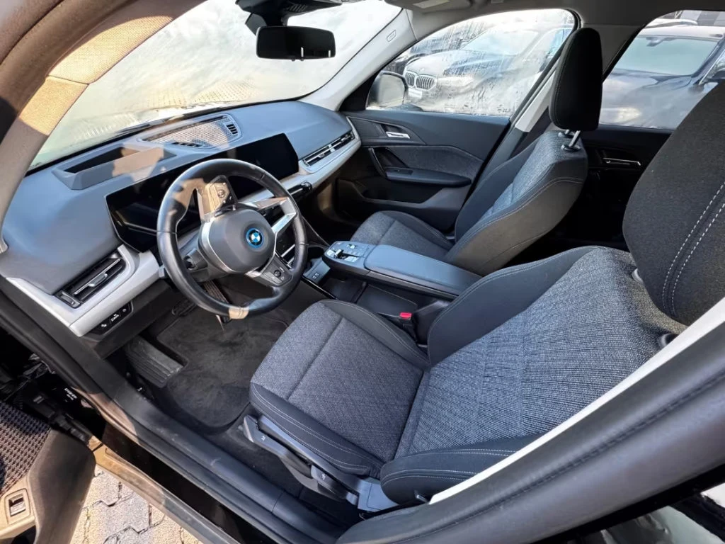 2023 BMW iX1 30 313HP HUD PANO 360 DIGITAL ACC 225z — 7