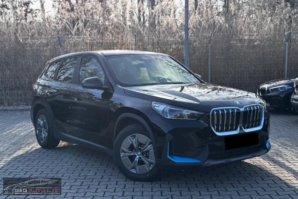 BMW iX1