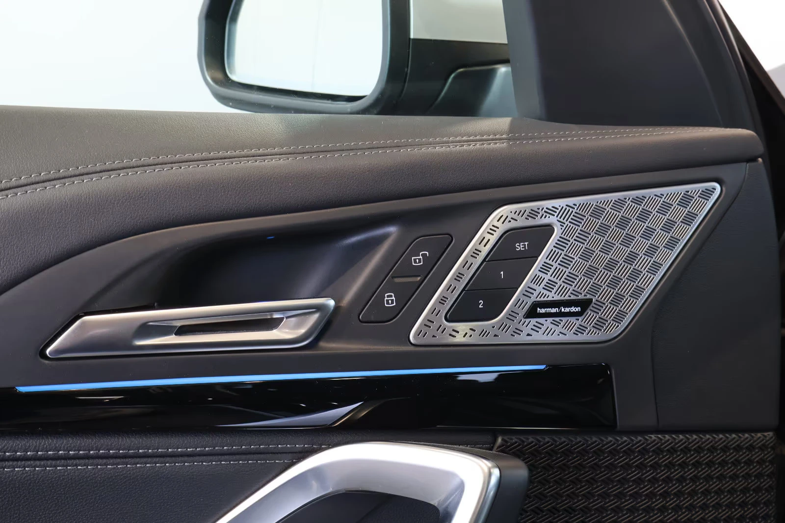 2023 BMW iX1 30 xDRIVE 313HP HUD PANO 360 H&K 19 226z — 13