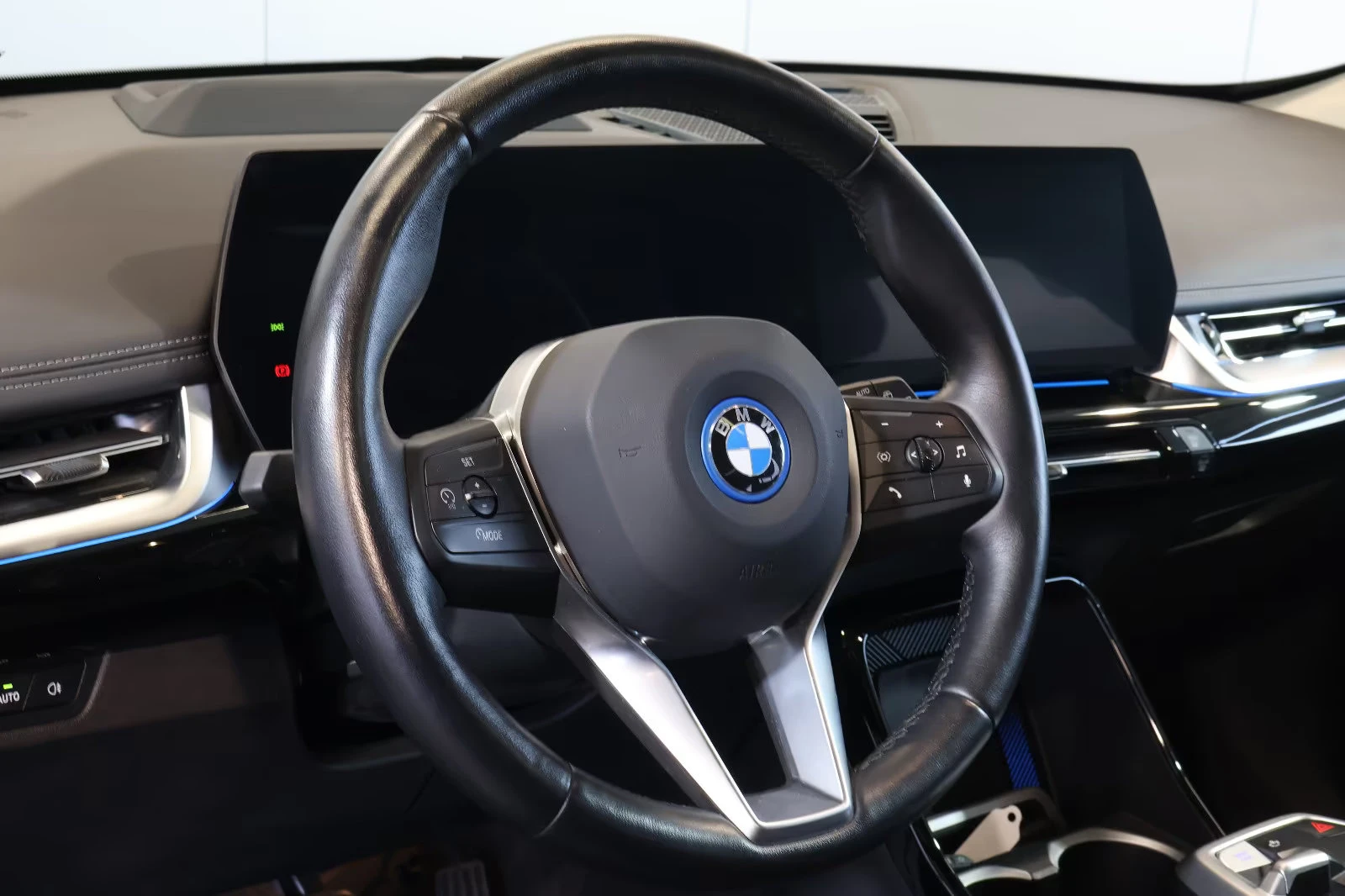 2023 BMW iX1 30 xDRIVE 313HP HUD PANO 360 H&K 19 226z — 9