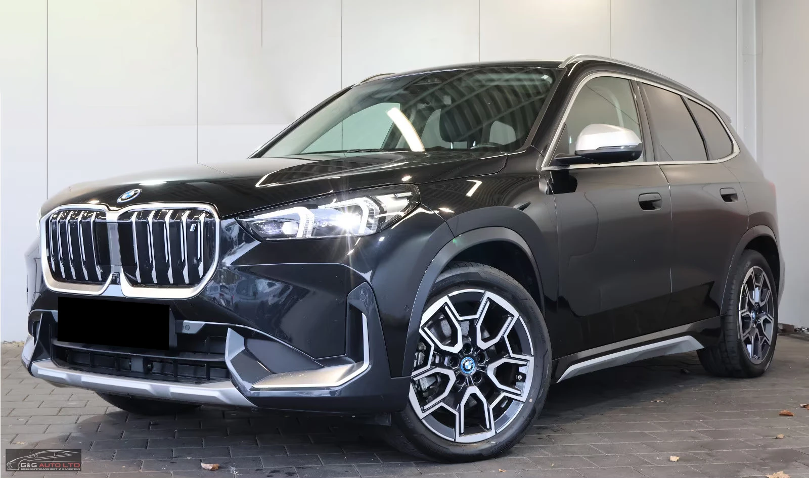 BMW iX1