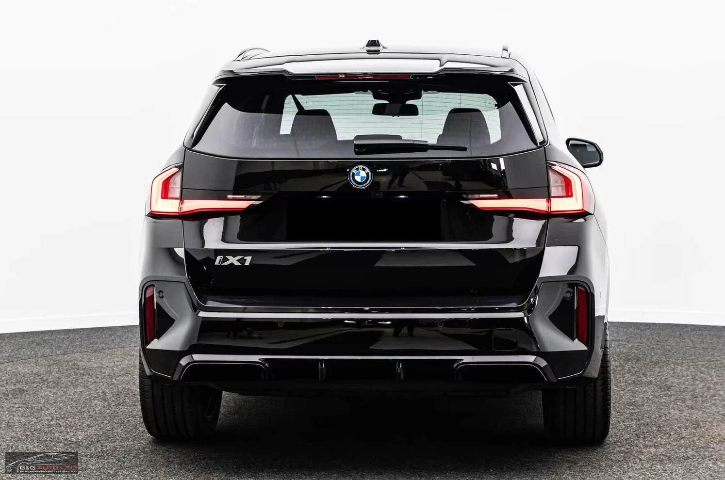 2023 BMW iX1 30 xDRIVE 313H M SHADOW ACC HUD PANO 360 228zpr — 8