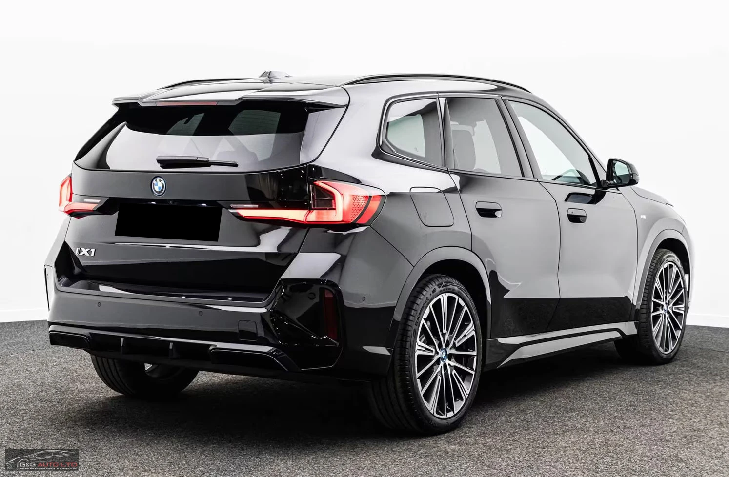2023 BMW iX1 30 xDRIVE 313H M SHADOW ACC HUD PANO 360 228zpr — 7