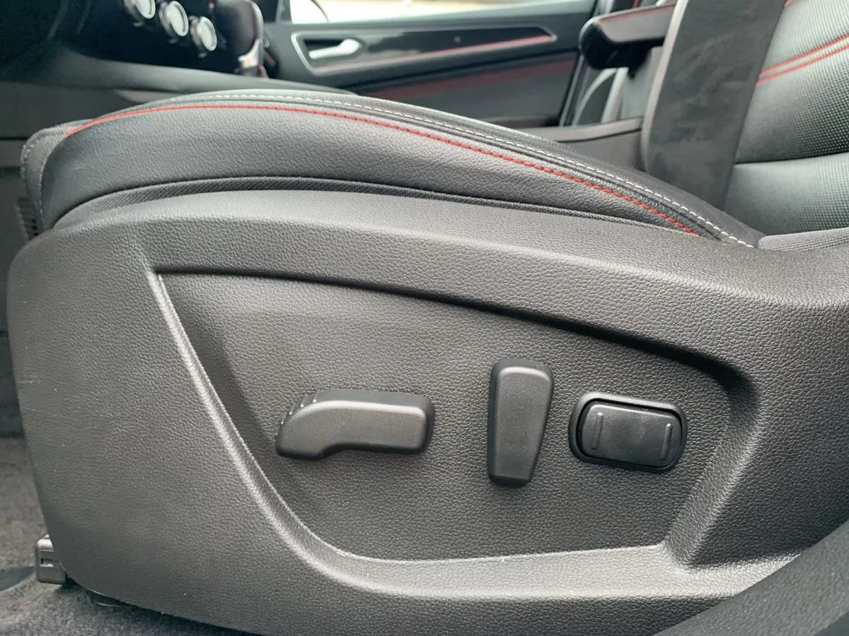 2022 Renault Arkana RS-LINE 158HP NAVI CAM CPLAY KLESS 104q — 11