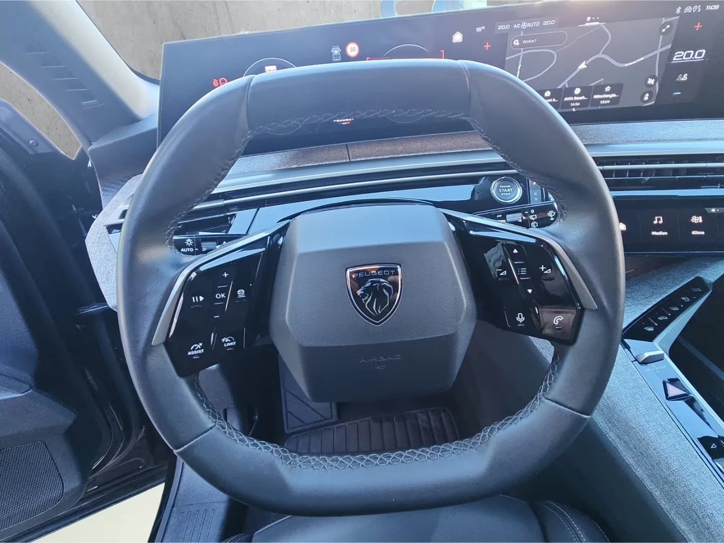 2025 Peugeot 5008 ALLURE 145HP 7S CAM NAVI DIGI CPLAY KLESS 107q — 7