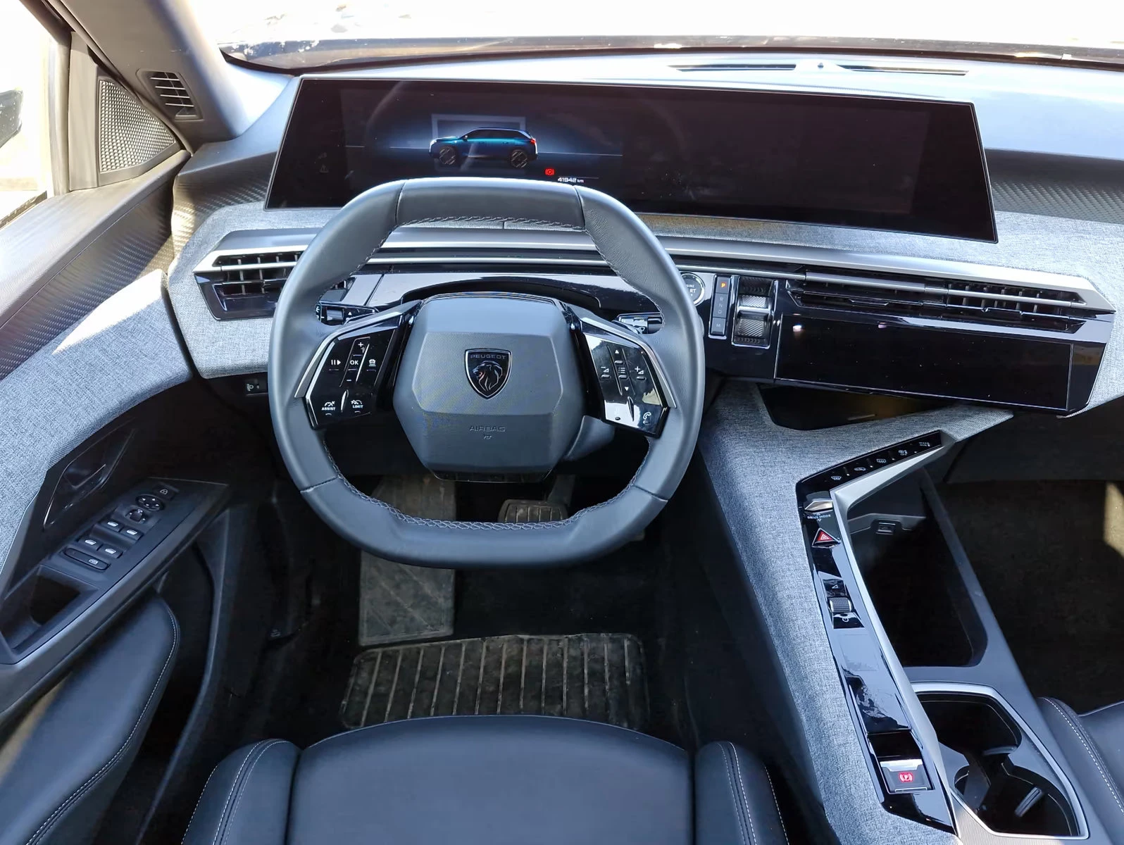2025 Peugeot 5008 ALLURE 170HP 7S 360 LED NAVI DIGI KLESS 108qpr — 6