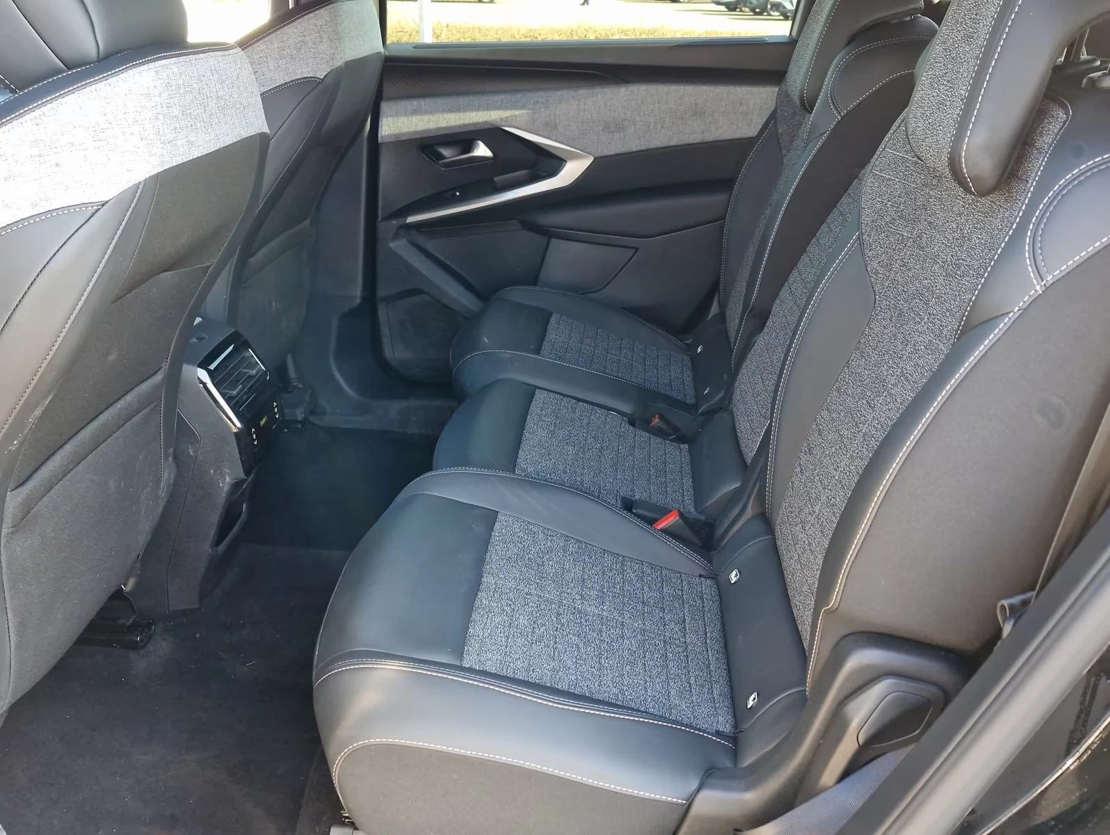 2025 Peugeot 5008 ALLURE 170HP 7S 360 LED NAVI DIGI KLESS 108qpr — 12