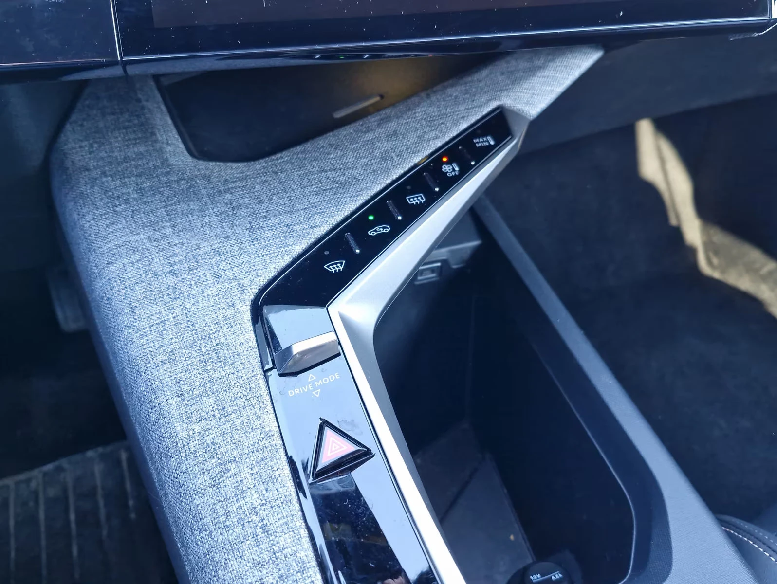 2025 Peugeot 5008 ALLURE 170HP 7S 360 LED NAVI DIGI KLESS 108qpr — 11