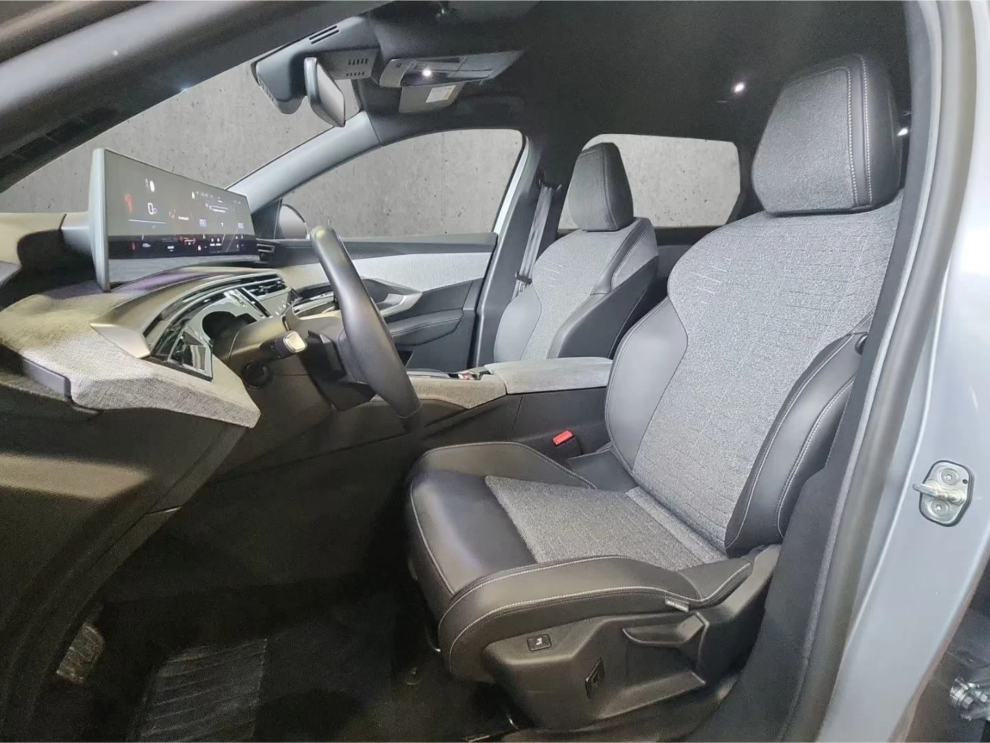 2025 Peugeot 5008 HYBRID 145HP NAVI CAM ACC LED AMBIENT 257z — 10