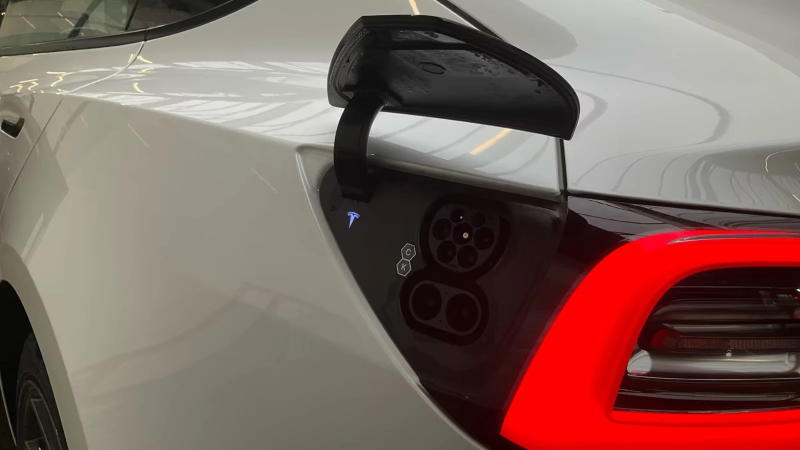 2022 Tesla Model 3 CAM 325hp 60kWh TERMOPUMP NAVI LED 268z — 11