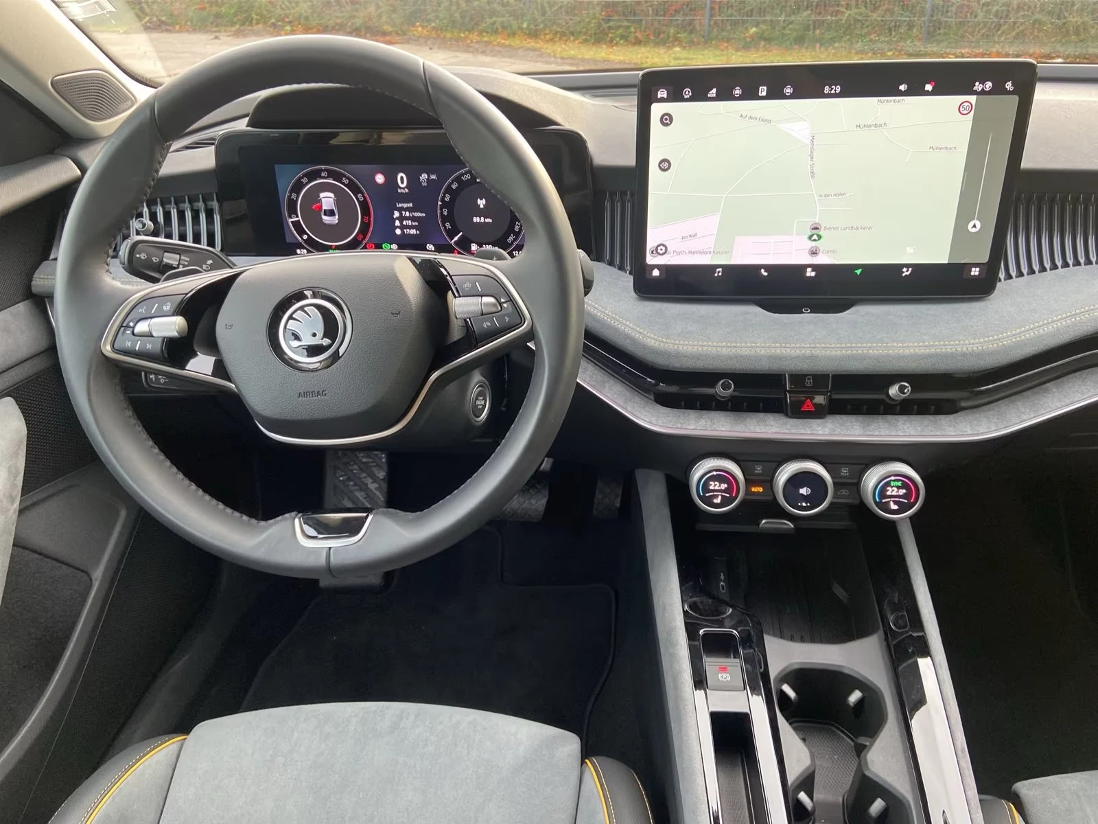 2024 Skoda Superb 1.5TSI 150HP SELECTION DSG CAM AHK ACC CPLAY 127q — 10