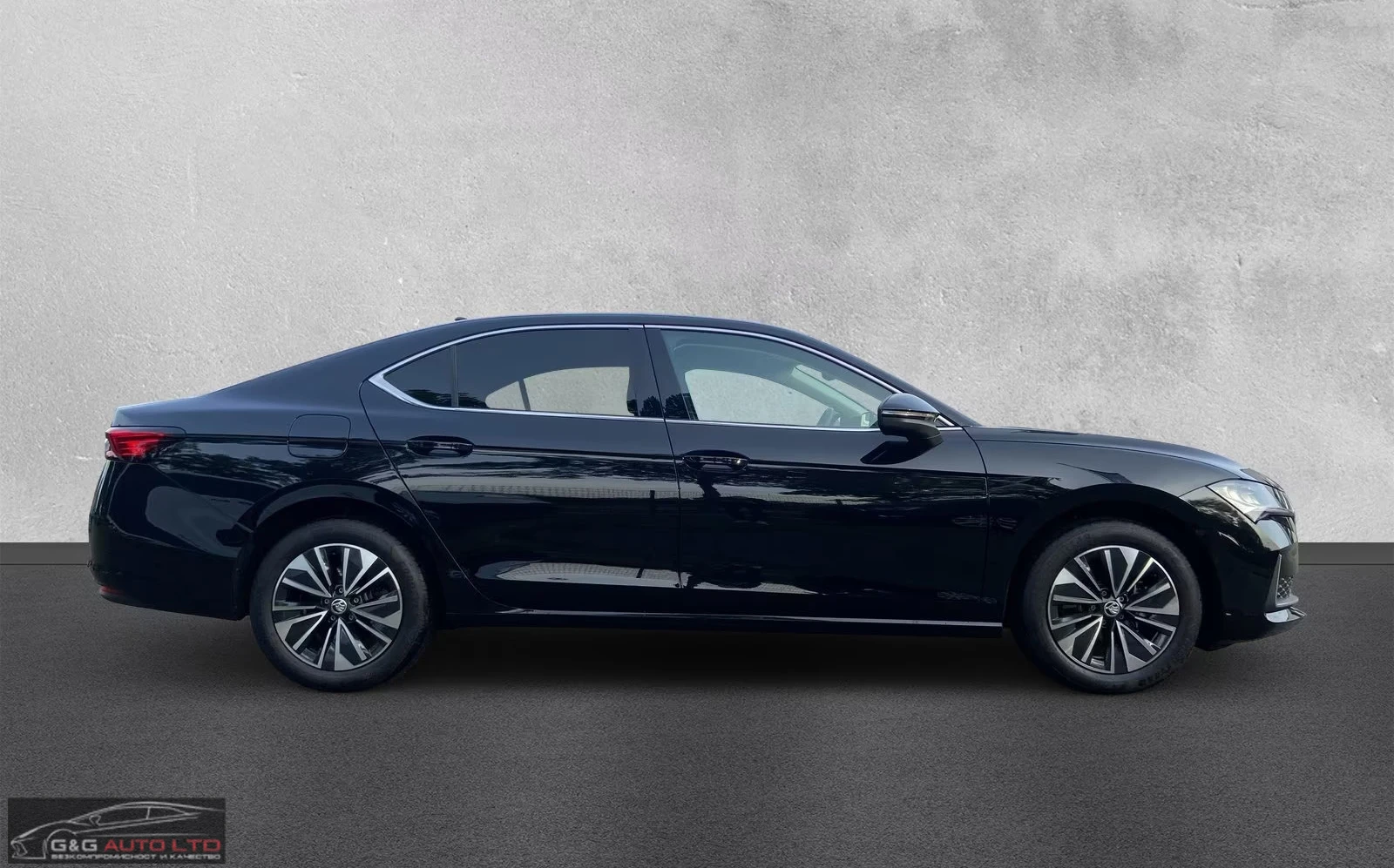 2024 Skoda Superb 1.5TSI 150HP SELECTION DSG CAM AHK ACC CPLAY 127q — 6