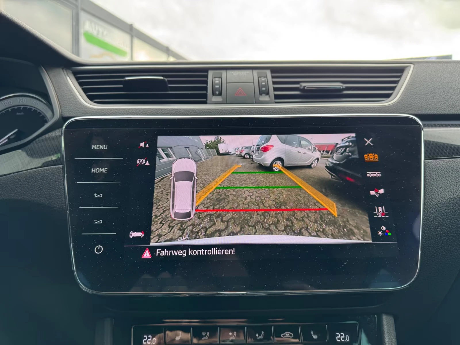 2018 Skoda Superb SPORT-LINE 179HP CAM DSG MEMO LED AMBI 128q — 8