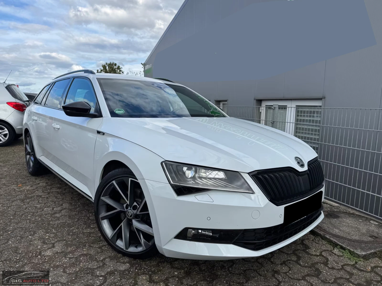 Skoda Superb SPORT-LINE 179HP CAM DSG MEMO LED AMBI 128q 2018