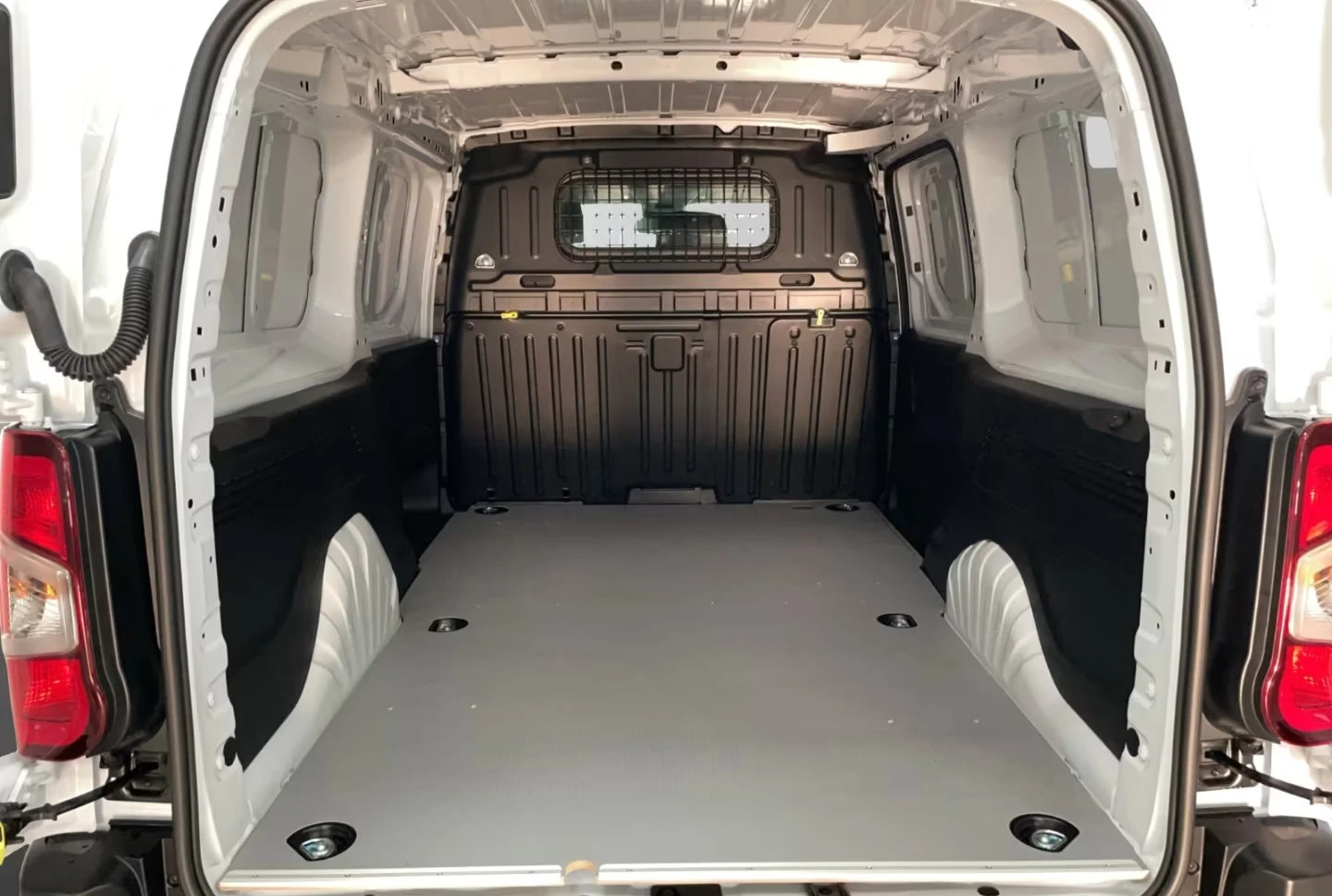 2025 Toyota Proace City 1.5 102HP D4D L2 MEISTER 276z — 9