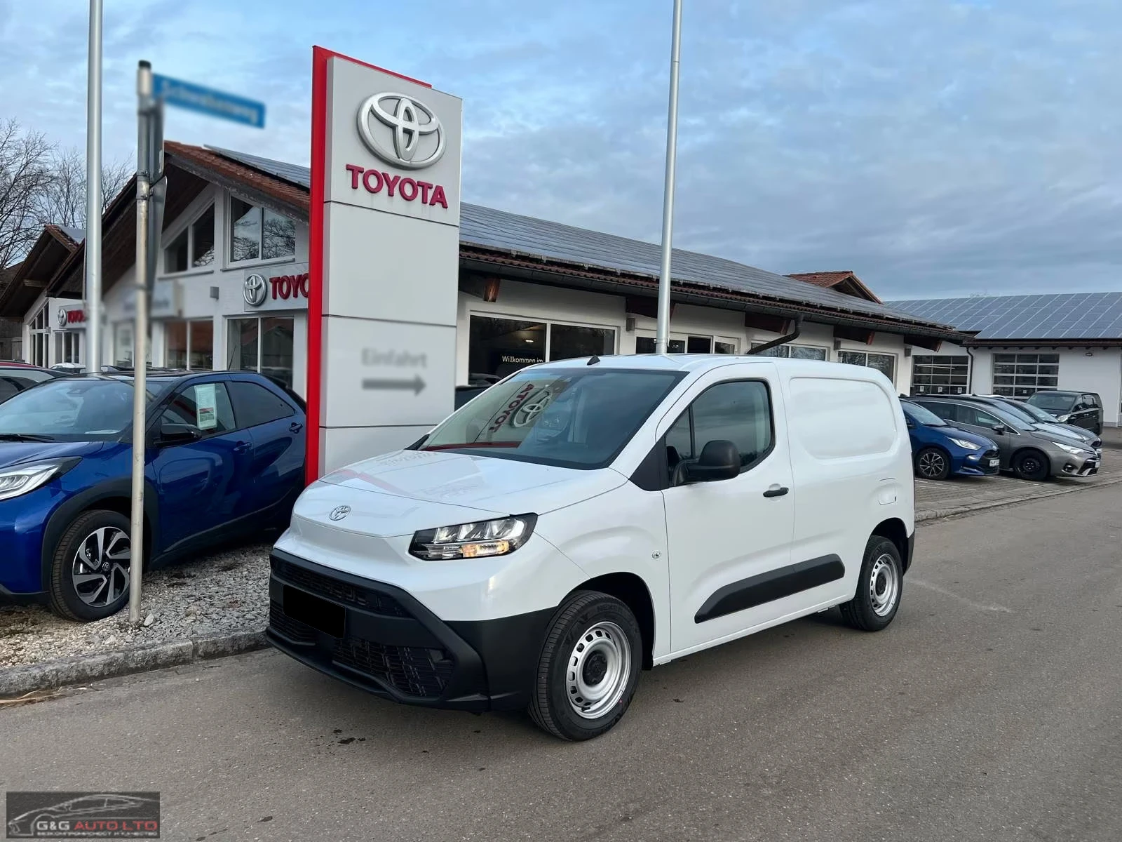 Toyota Proace City НОВ! 1.5DUTY 102HP L1 NAVI LED 130q 2025