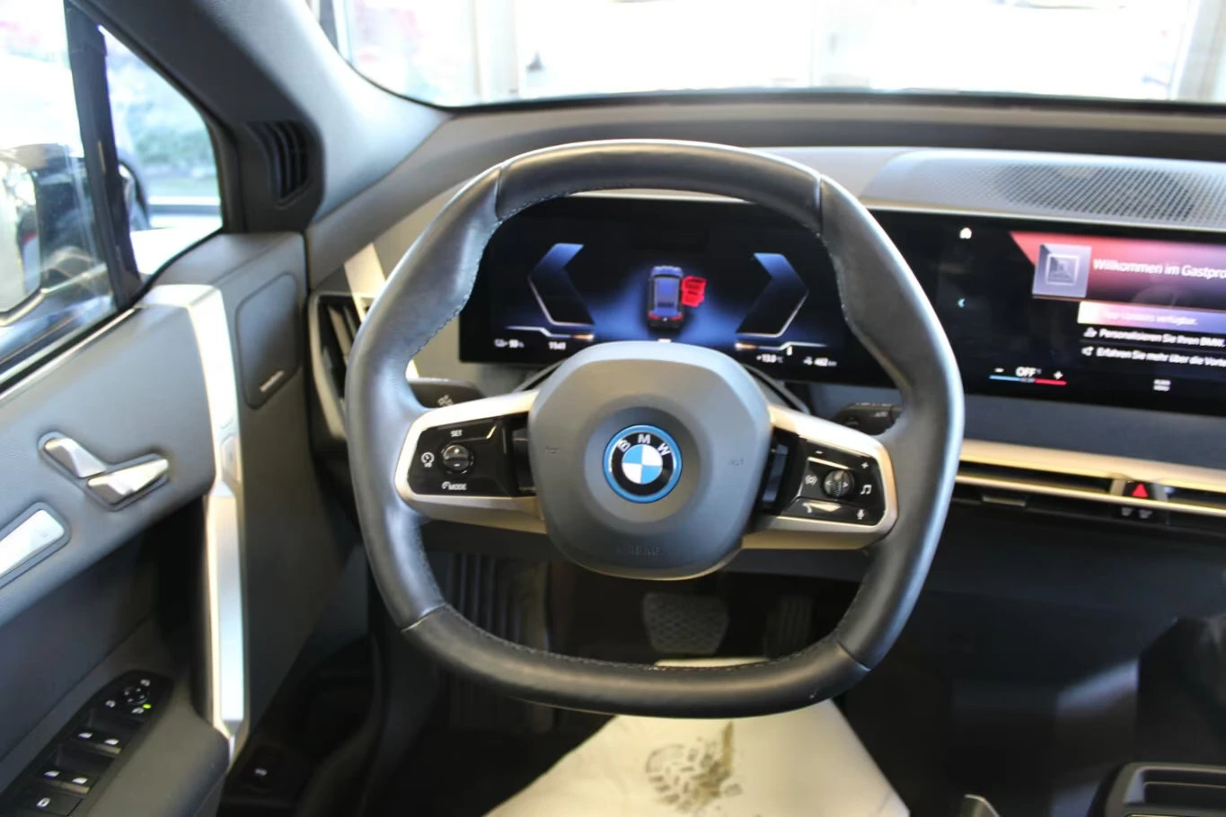 2022 BMW iX xDRIVE-50 523HP PANO 360 ACC LED KLESS 280z — 9