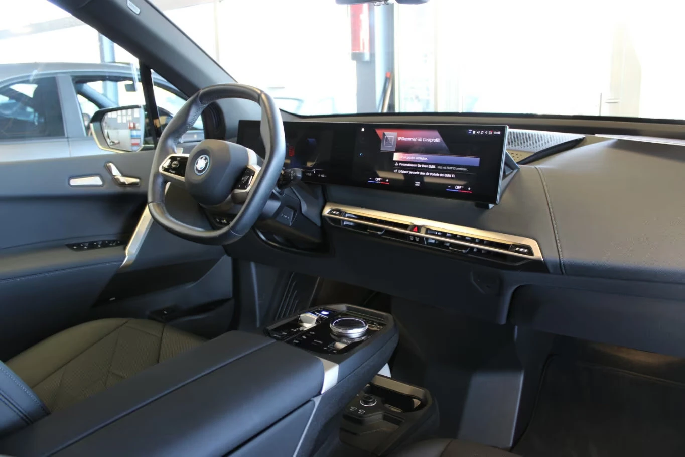 2022 BMW iX xDRIVE-50 523HP PANO 360 ACC LED KLESS 280z — 10