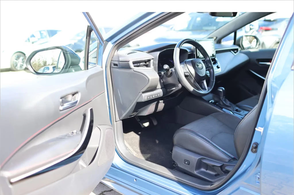 2020 Toyota Corolla HEV 184HP LOUNGE CAM NAVI LED 300z — 9