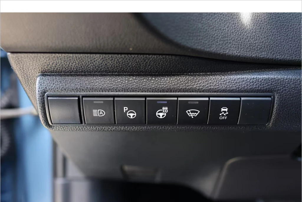 2020 Toyota Corolla HEV 184HP LOUNGE CAM NAVI LED 300z — 14
