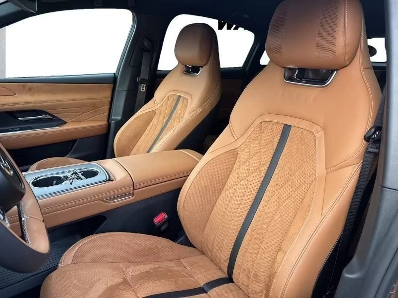 2025 Mazda 6 e 245HP TAKUMI-PLUS 360 HUD PANO 313z — 10