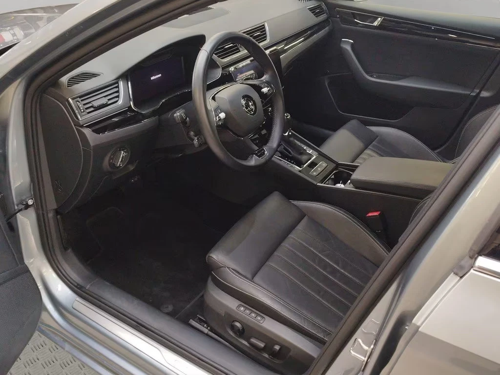 2020 Skoda Superb 2.0TDI 190HP L&K CANTON MEMO AHK NAVI LED 192q — 7