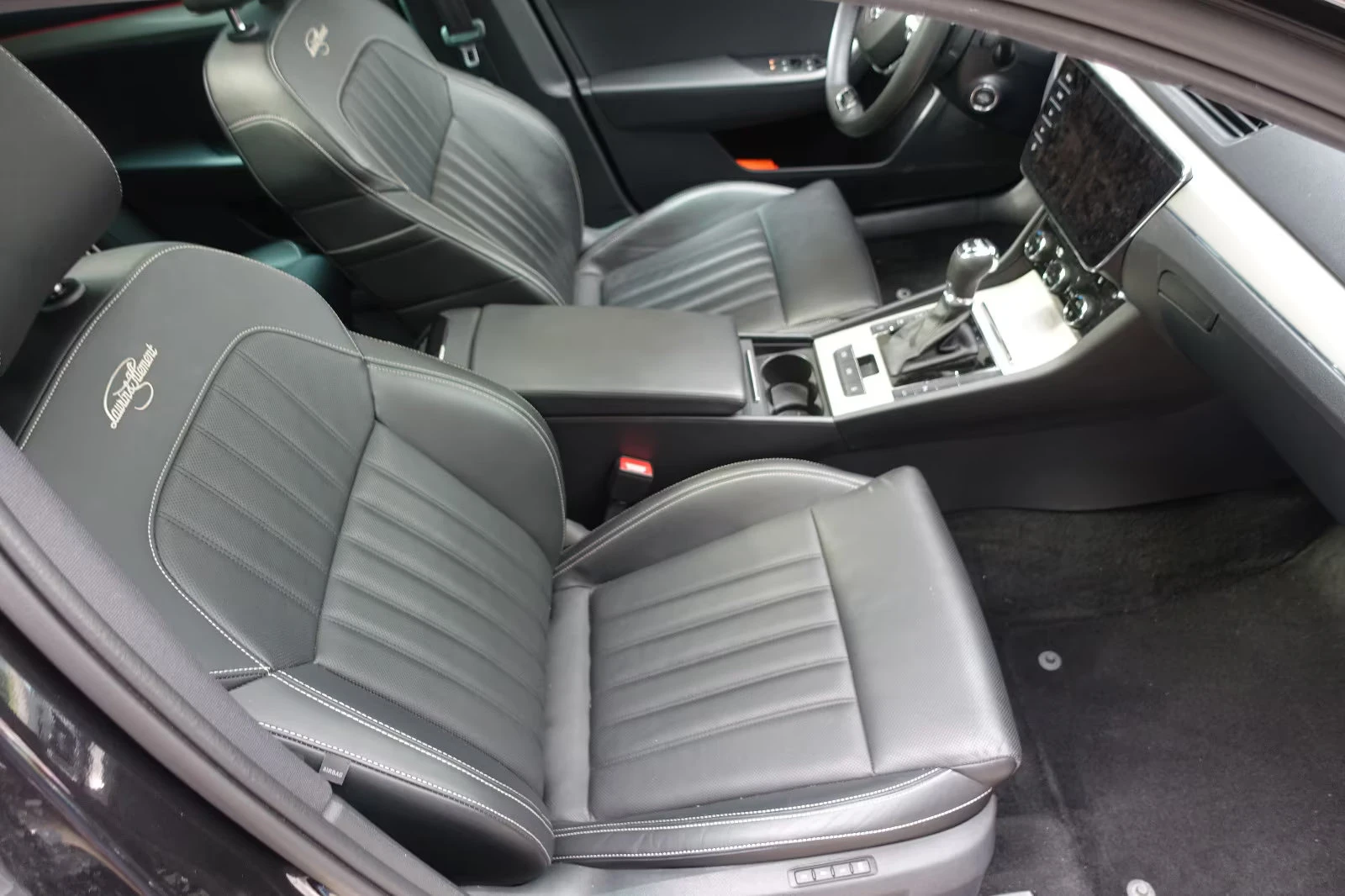 2022 Skoda Superb 2.0TDI 200HP L&K 4X4 MASSAGE PANO MEMO CAM 193q — 11