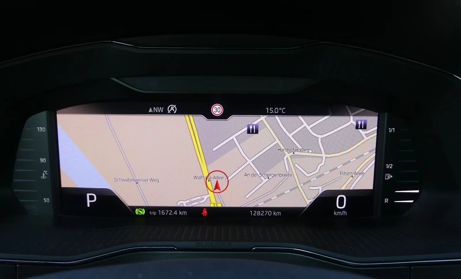 2020 Skoda Superb DIESEL 190HP STYLE ACC CAM NAVI 194h — 10
