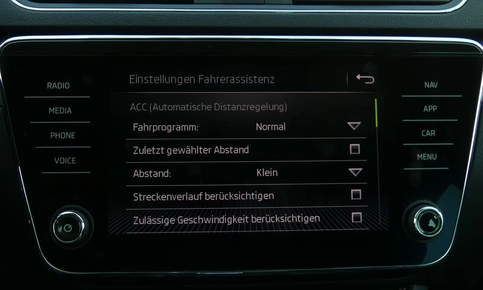 2020 Skoda Superb DIESEL 190HP STYLE ACC CAM NAVI 194h — 13