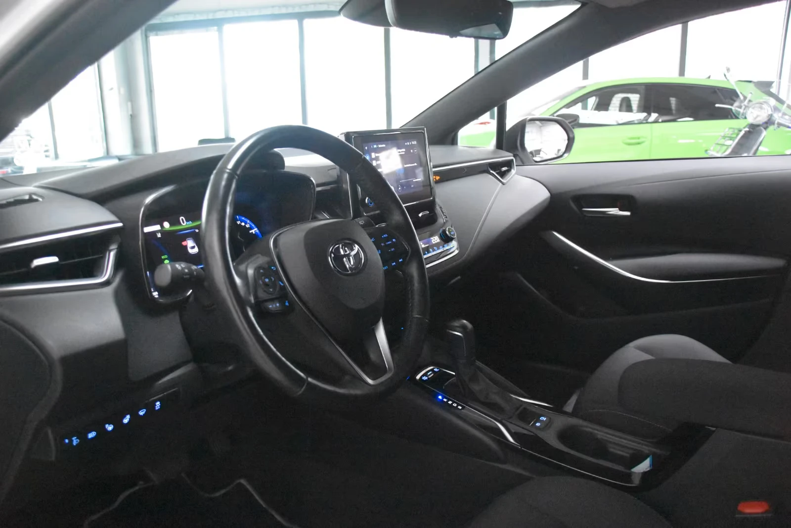 2022 Toyota Corolla 1.8 HEV 122HP TEAMD CAM NAVI 195h — 7