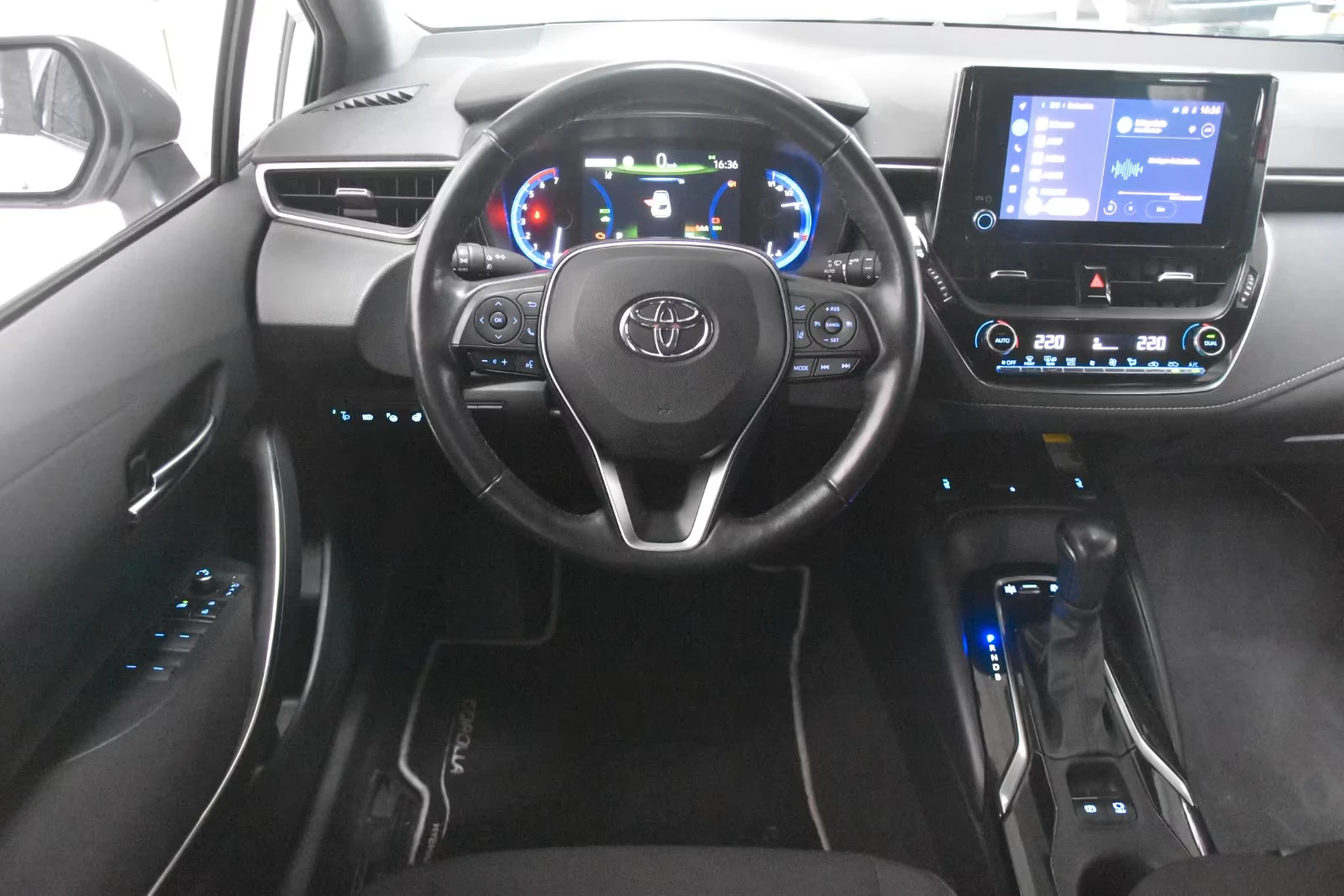 2022 Toyota Corolla 1.8 HEV 122HP TEAMD CAM NAVI 195h — 9