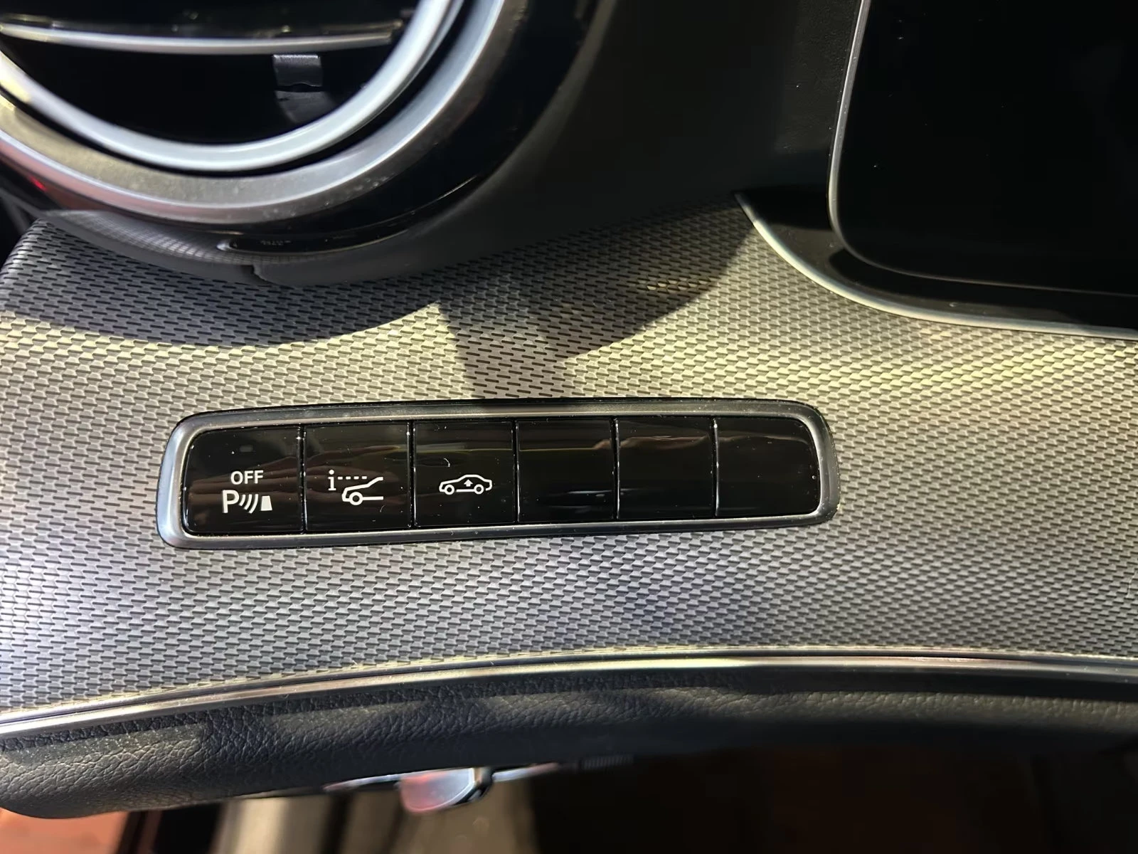 2020 Mercedes-Benz E 63 AMG S 4MATIC 612HP PANO BURM MEMO CAM NAVI CPLAY 197q — 13