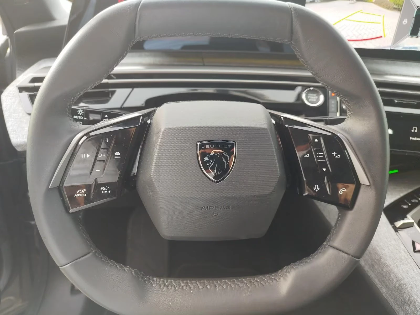 2024 Peugeot 3008 ALLURE 136HP LED 360 NAVI DIGITAL 341z — 7